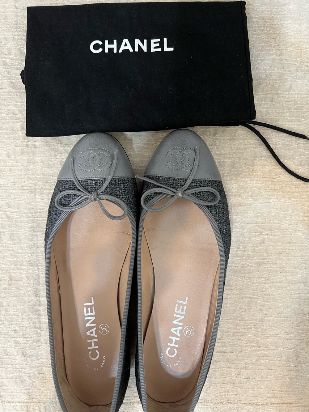 CHANEL Gray Tweed & Leather Cap-Toe Ballet Flats with Bow